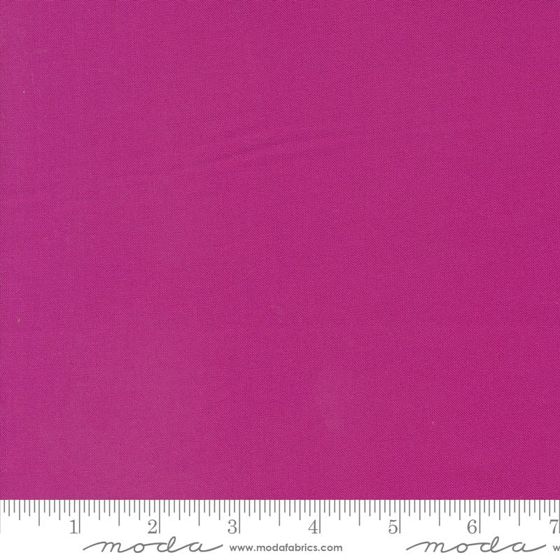 Moda Bella Solid - Passion Fruit 440