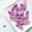30" Zipper: Plum