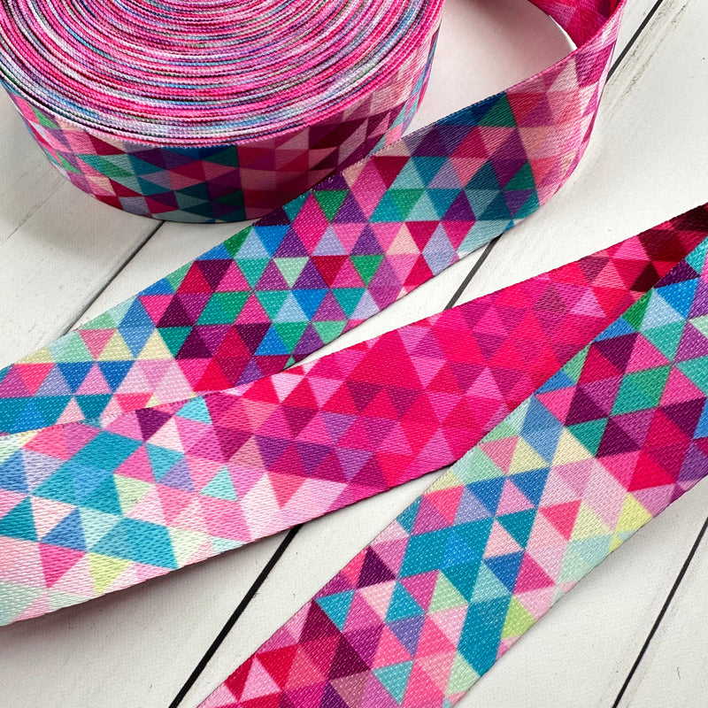 Printed Webbing: Modern Triangles in Pink