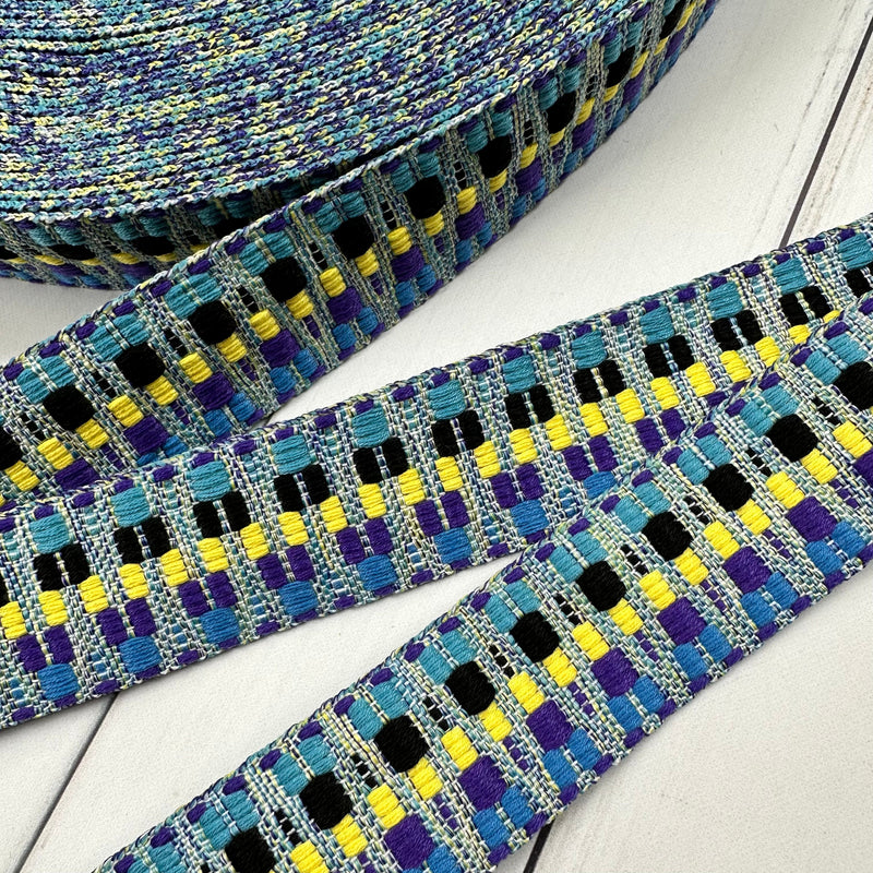 Zig Zag Webbing: Royalty