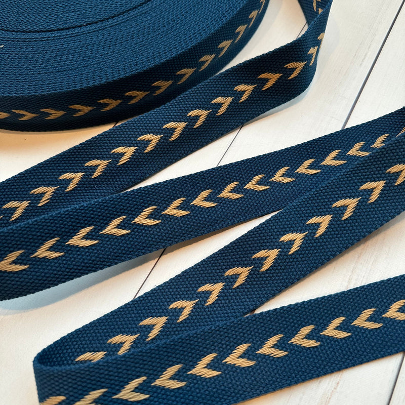 Arrow Webbing: Navy & Almond